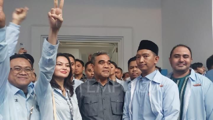 Kubu Prabowo Subianto masih membuka jendela komunikasi dengan PDIP.
